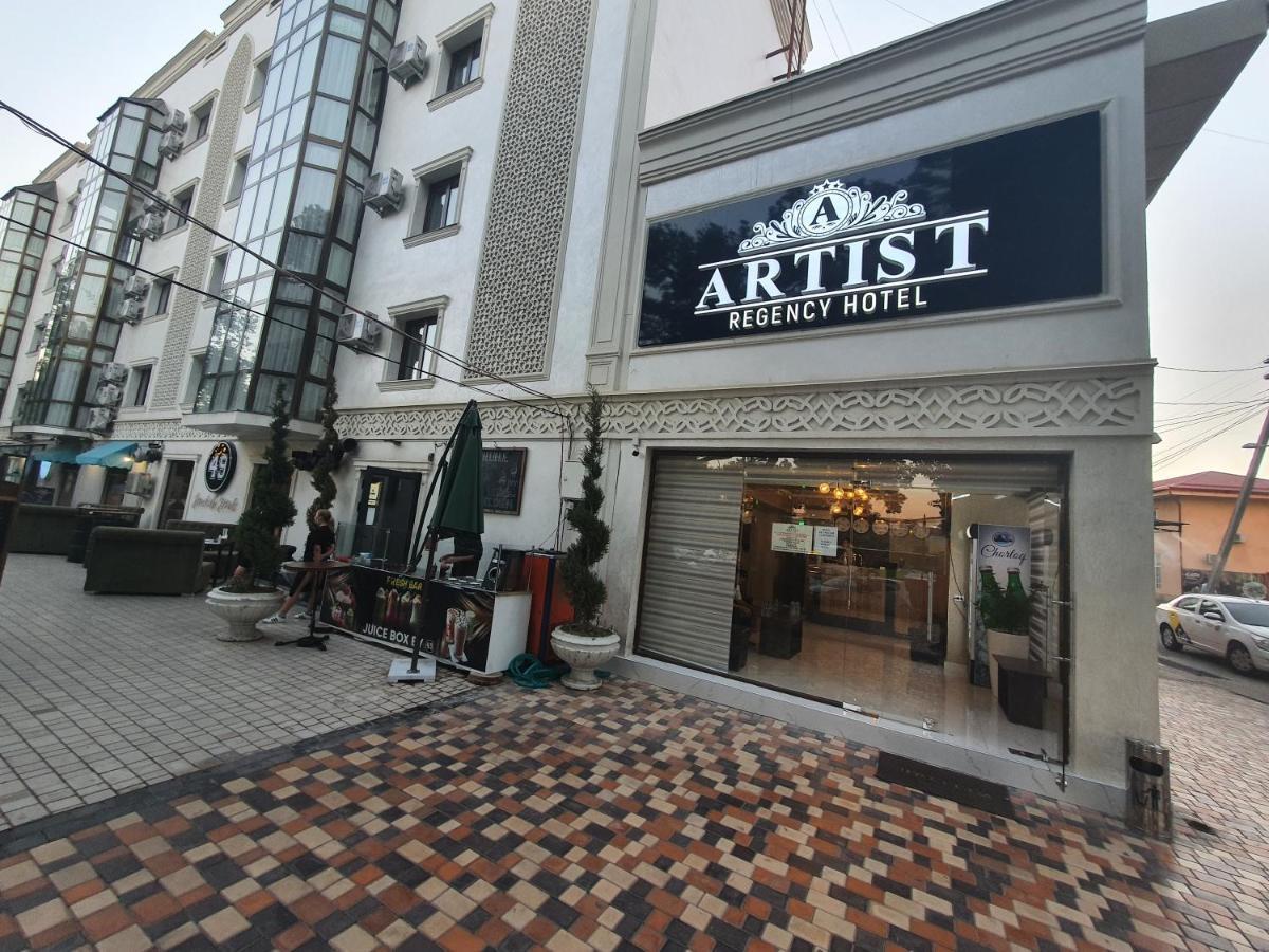 Artist Regenci Hotel Tashkent Bagian luar foto