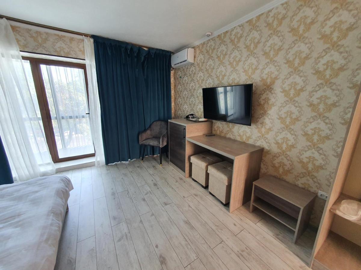 Artist Regenci Hotel Tashkent Bagian luar foto